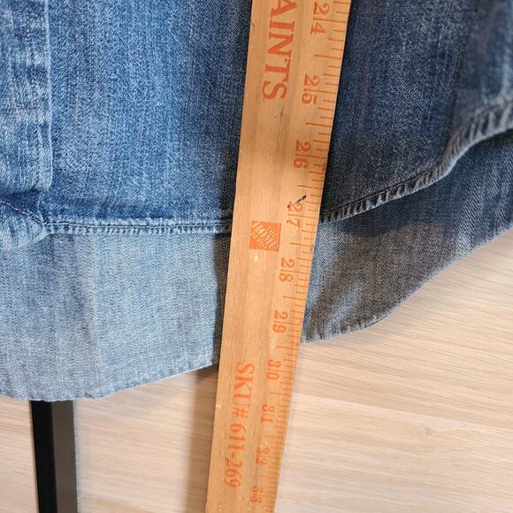 Ralph Lauren Womens M Classic Fit Denim Shirt Button Down Blue Preppy Flesh Pony - Picture 8 of 9